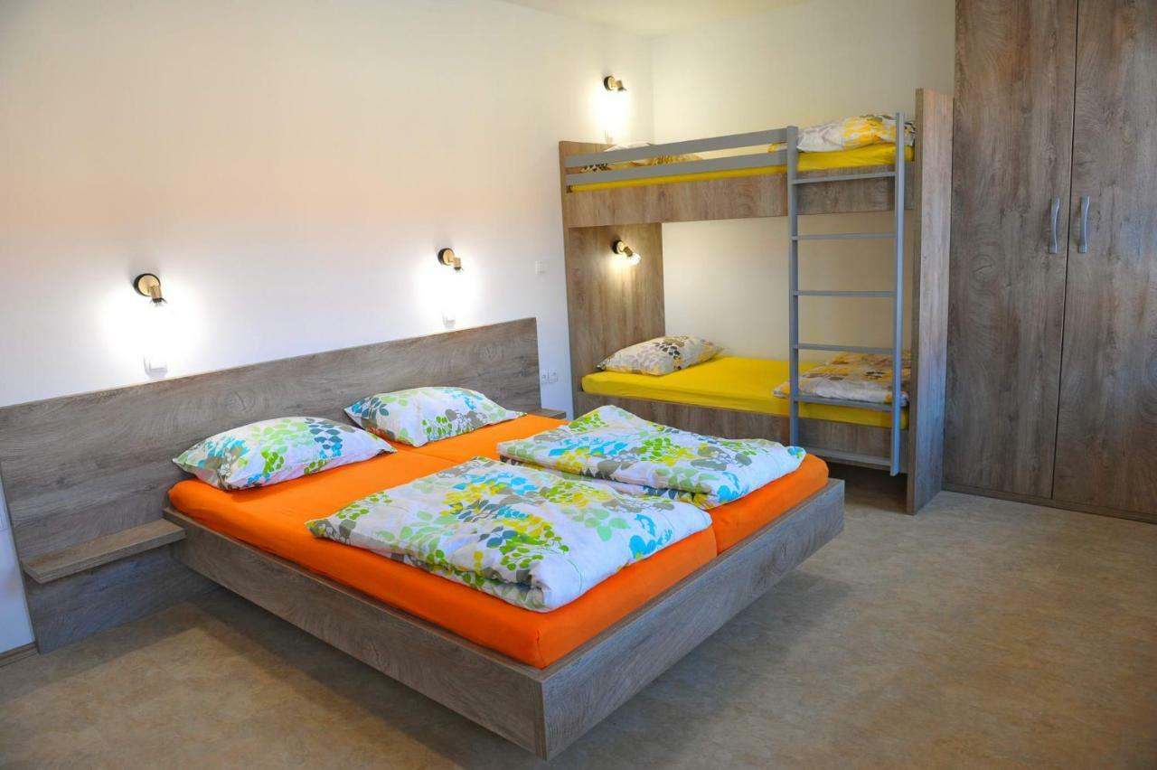 Hostel Ormoz 外观 照片